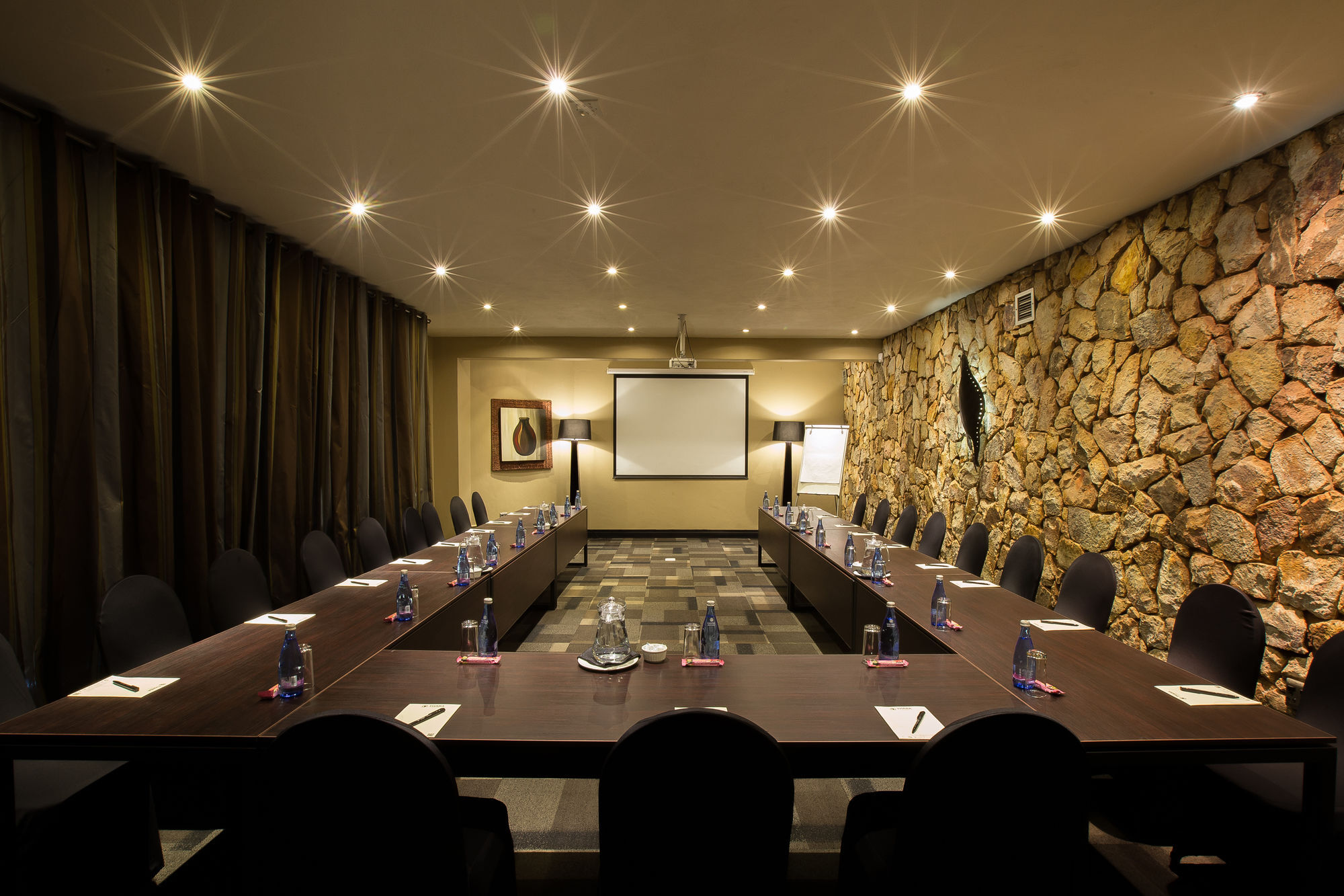 Thaba Eco Hotel Johannesburg Dış mekan fotoğraf
